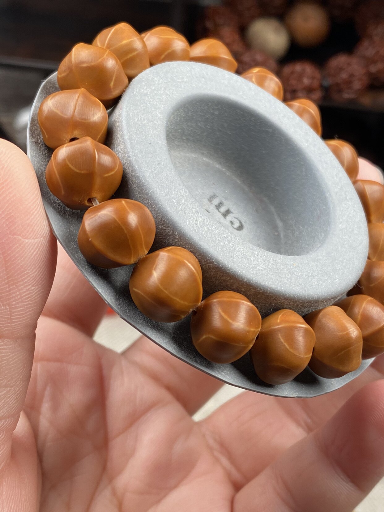 丽君文玩铁头核苏手工鲨鱼背手串手串