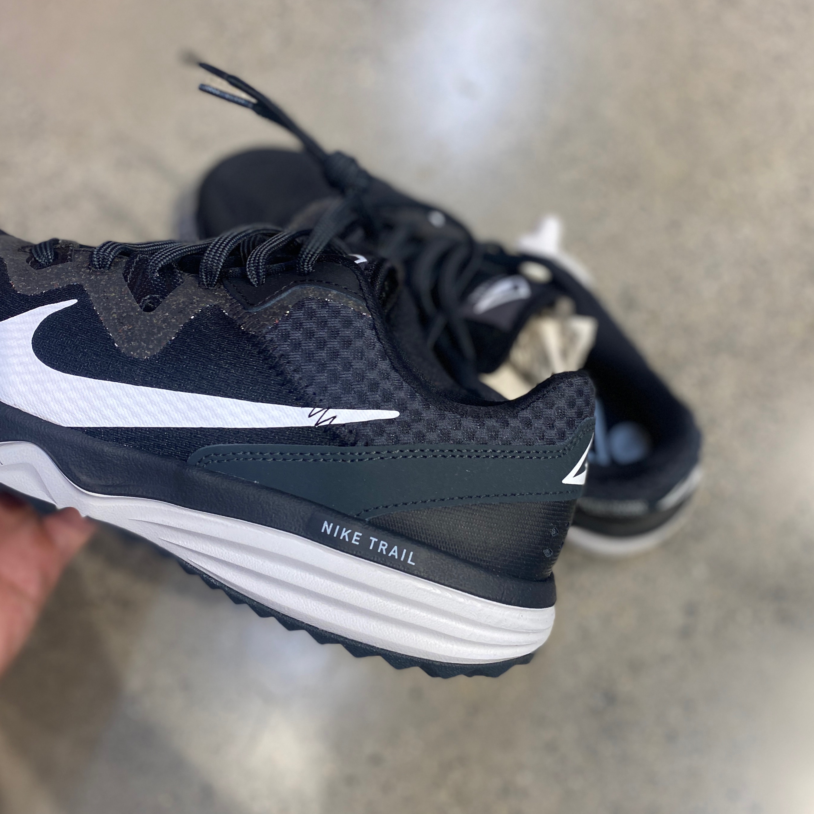 耐克nikejunipertrail男子轻便透气运动跑步cw3808001跑步鞋