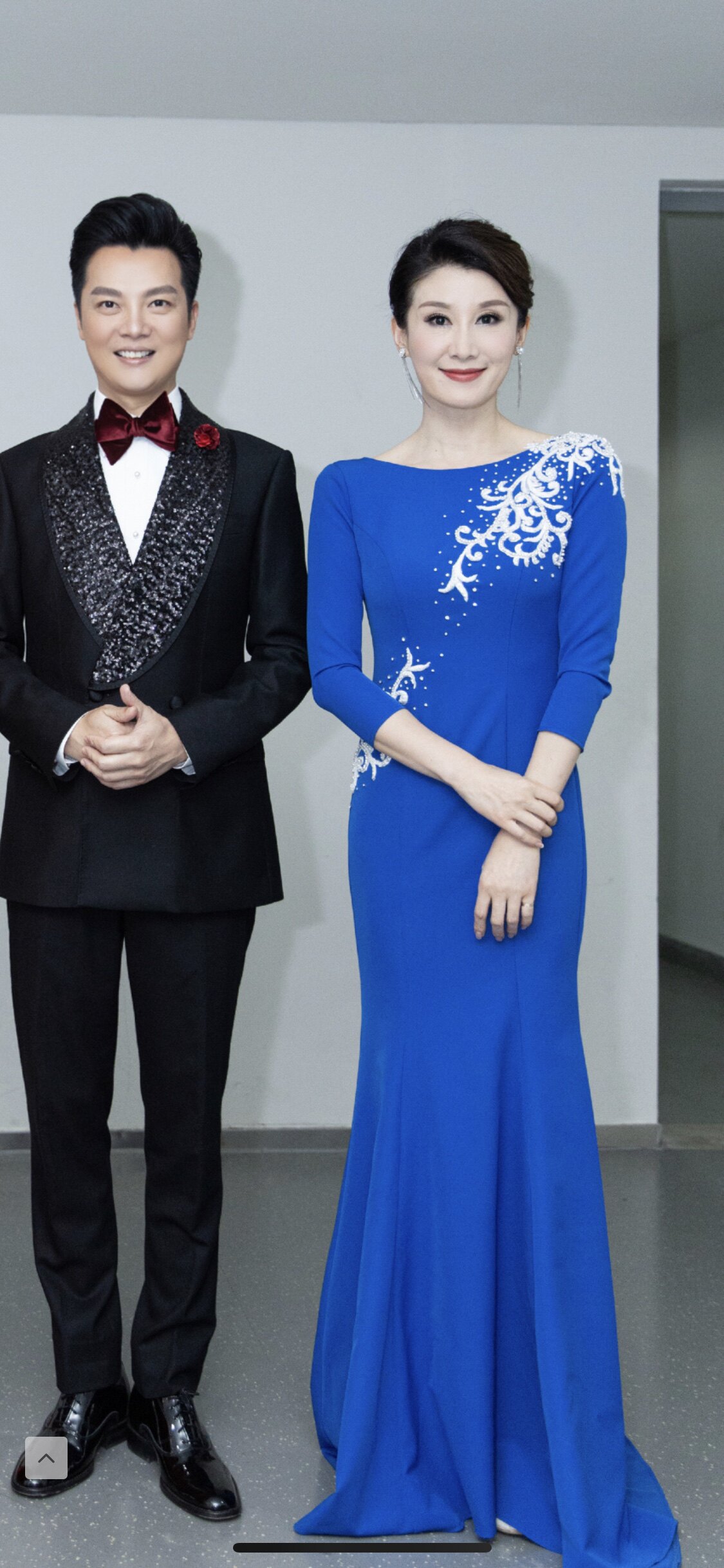 高端大气优雅年会主持人长袖冬季晚礼服女2020新款宴会气场女王