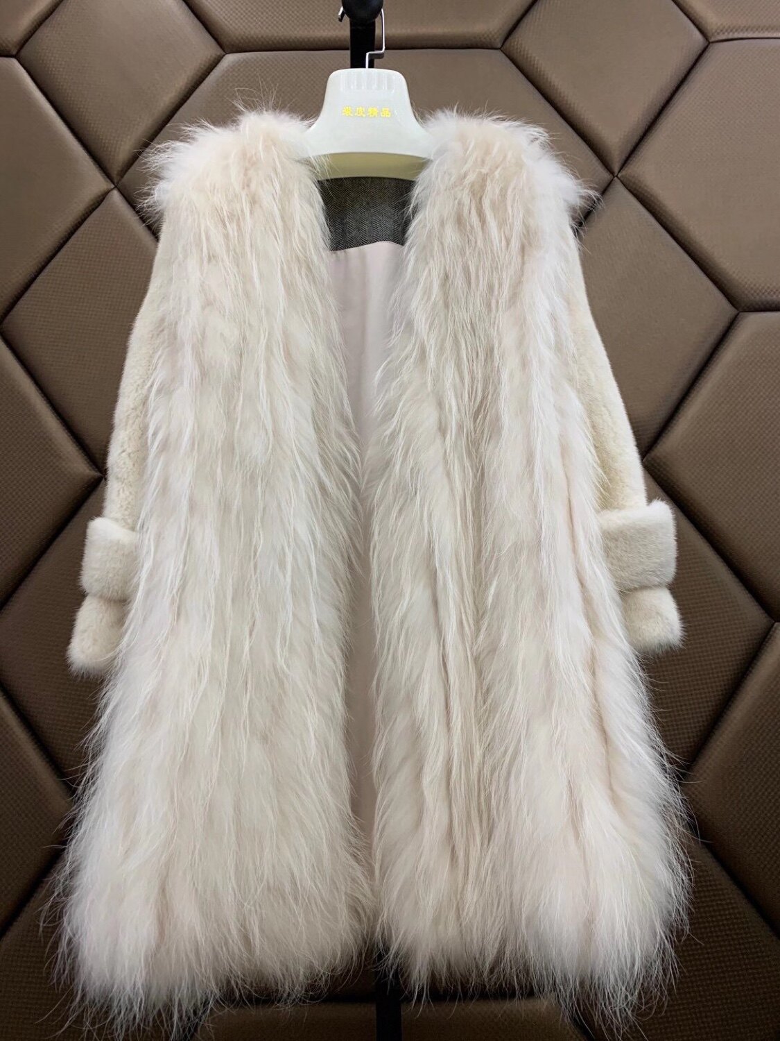 vivian新款天鹅绒水貂珍珠白搭整皮白貉皮草貂皮皮草
