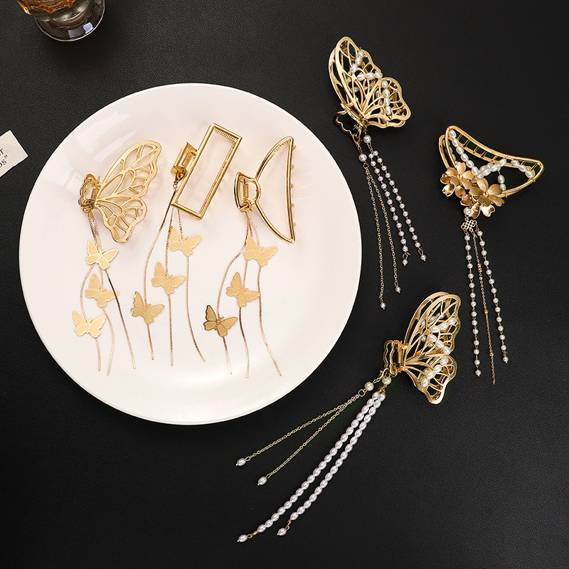 流苏发抓夹网红2021年新款夹子女后脑勺鲨鱼夹发夹高级感大号头饰