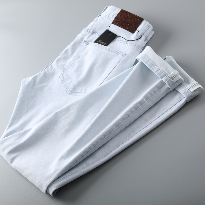 新款裤子推荐の精美百搭浅色漂洗工艺舒适弹力男士修身直筒牛仔裤