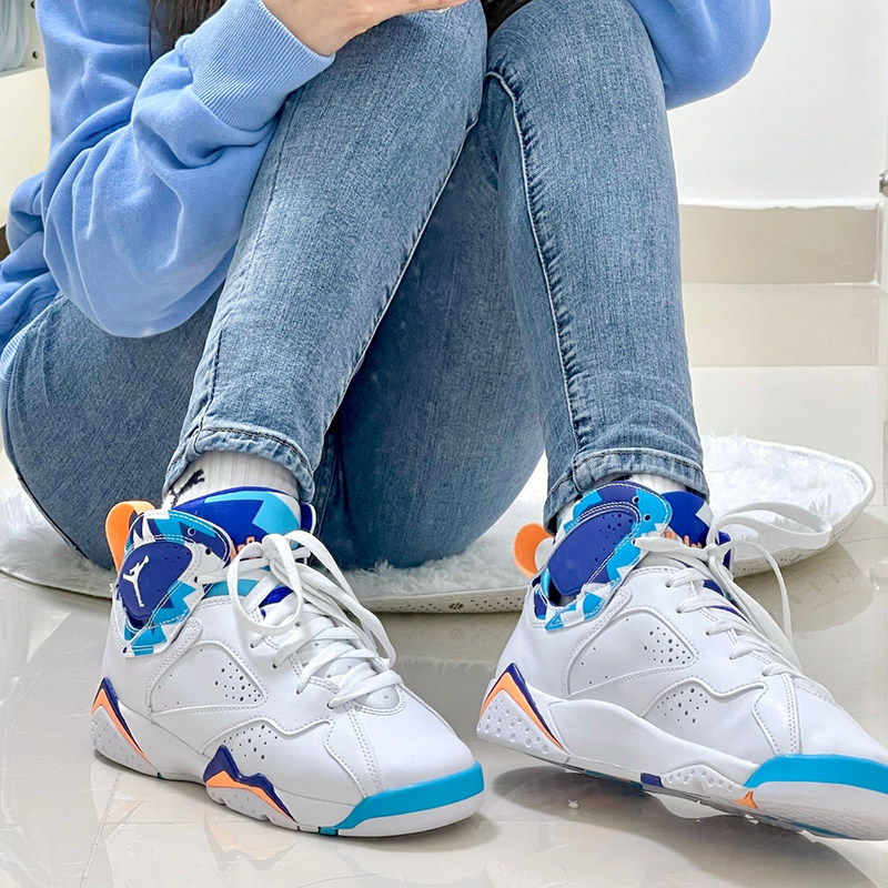 airjordanaj7gs白蓝几何女款高帮休闲运动篮球篮球鞋