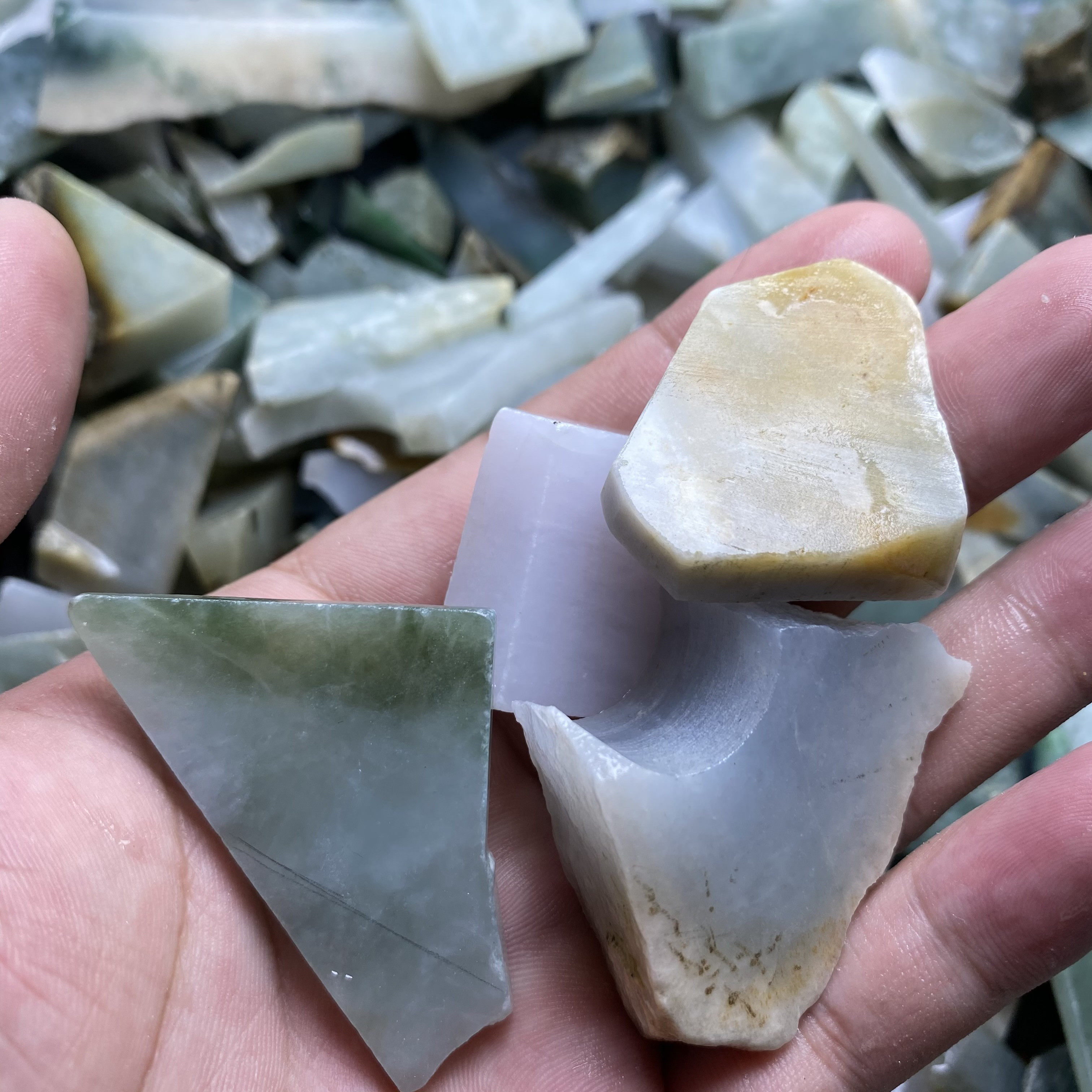 手镯缅甸翡翠心芯明料边角料冰糯种老坑玉石原石颈饰