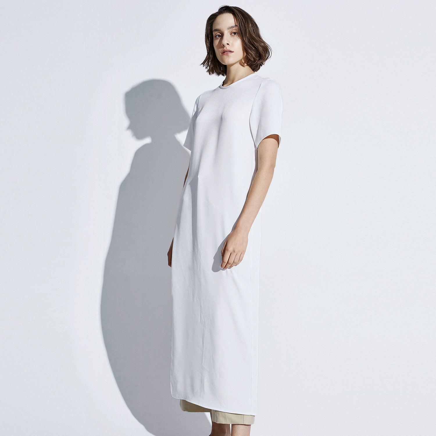 less2019夏季新款时尚简约圆领短袖连衣裙中长裙侧开衩284500870