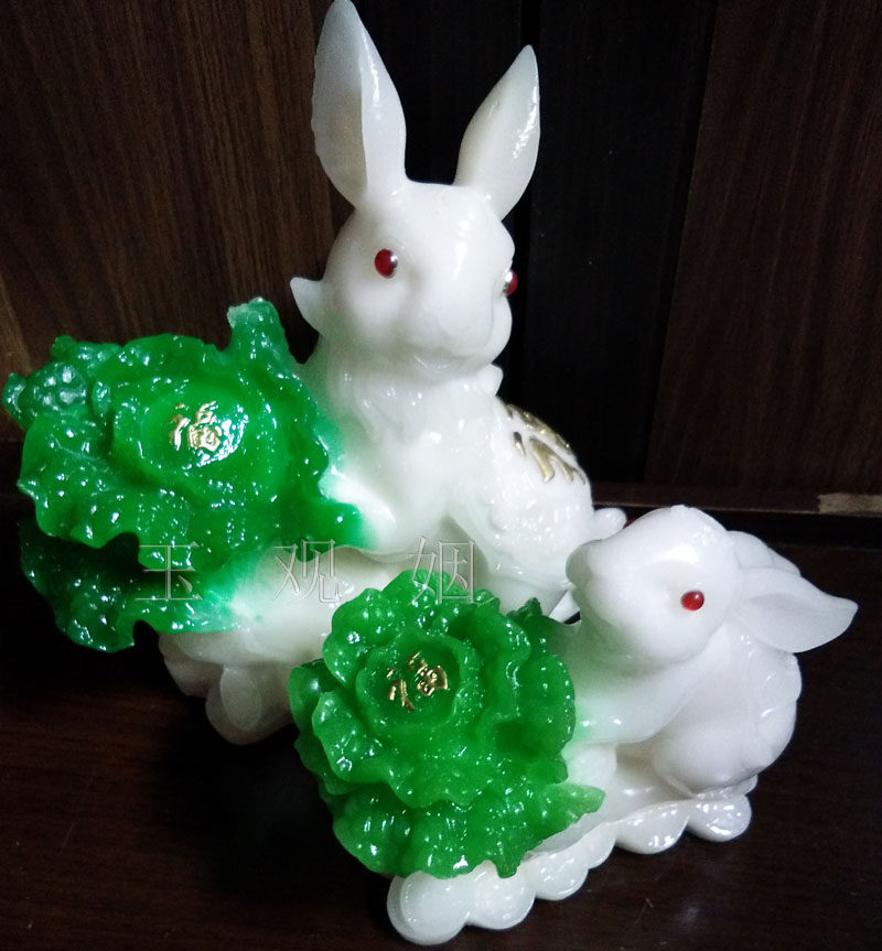 玉兔招财摆件-旺财致富仿玉树脂工艺品兔子与白菜摆设生肖兔摆件