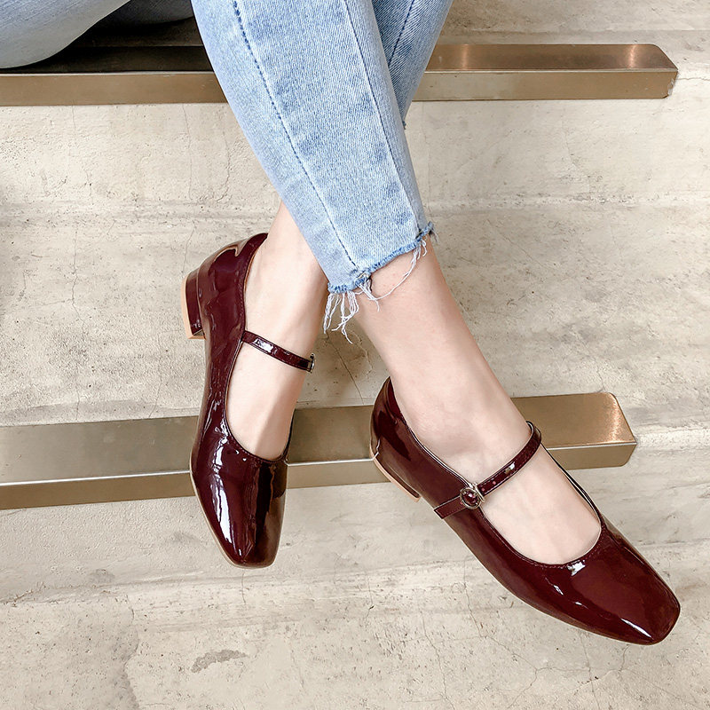 赫本鞋女新款方头玛丽珍鞋女复古浅口文艺清新百搭学生一字扣单鞋