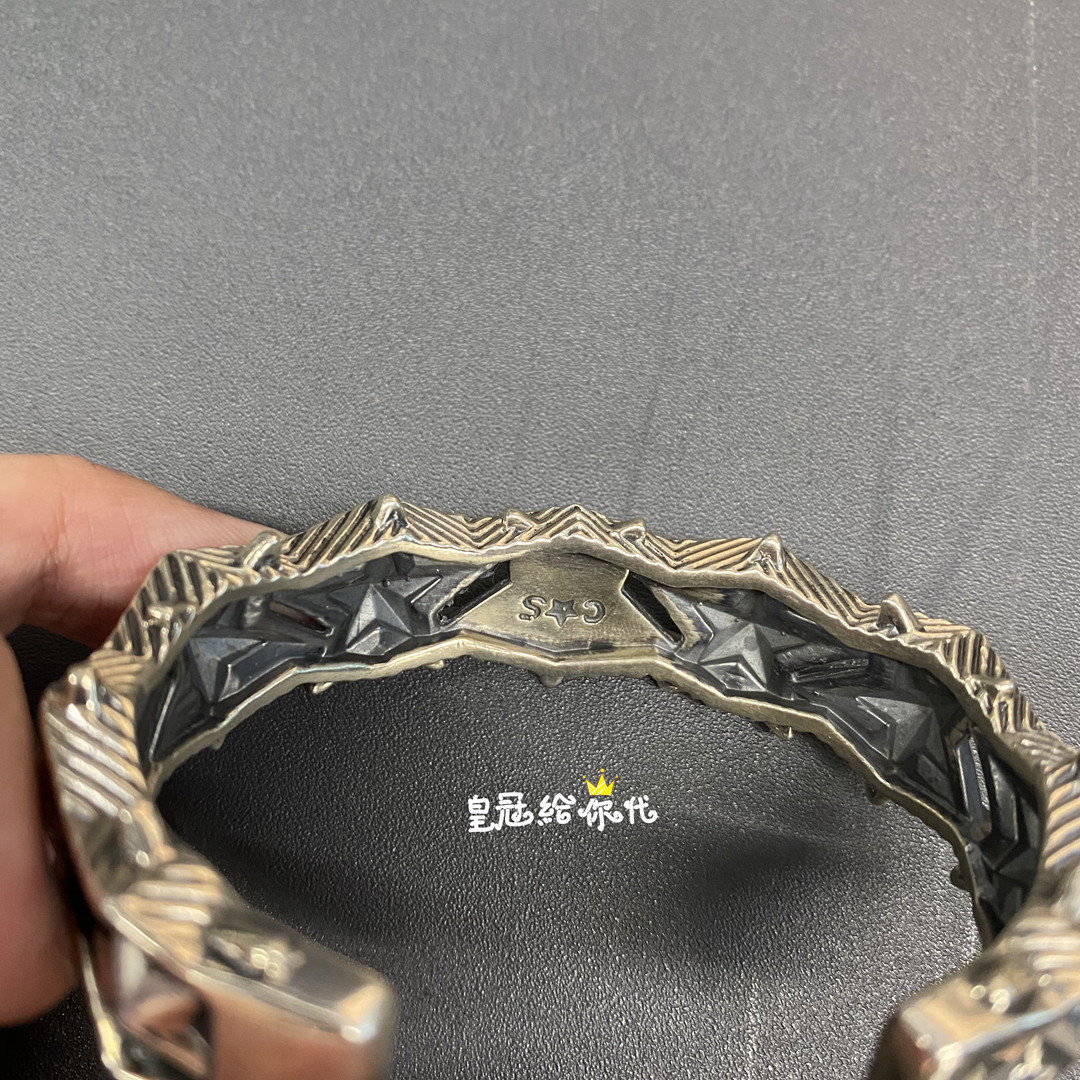 皇冠给你codysanderson五角星钢刺开口手镯手镯