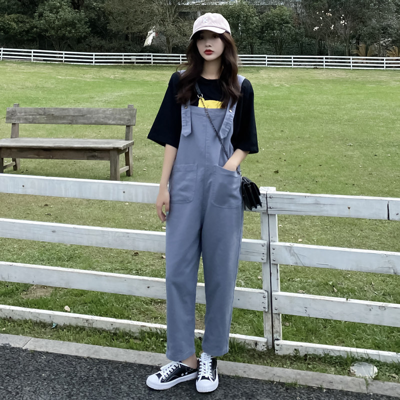 卡其色背带裤女2022春夏新款韩版宽松休闲学生百搭直筒九分裤套装