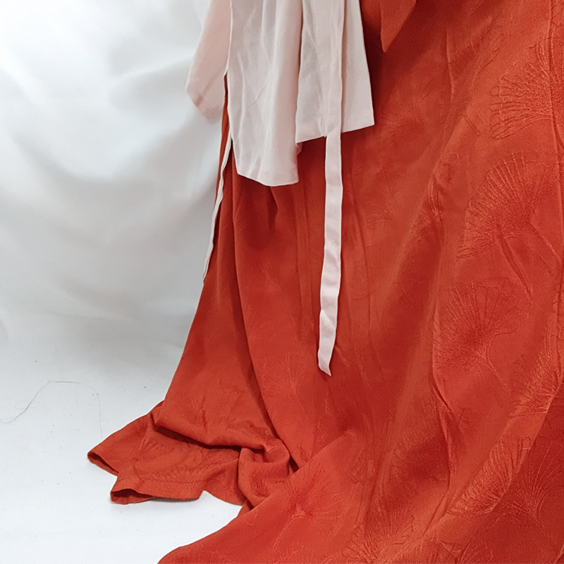 一片片式宋制汉服女四破三裥穿孔下裙人提花大摆汉服