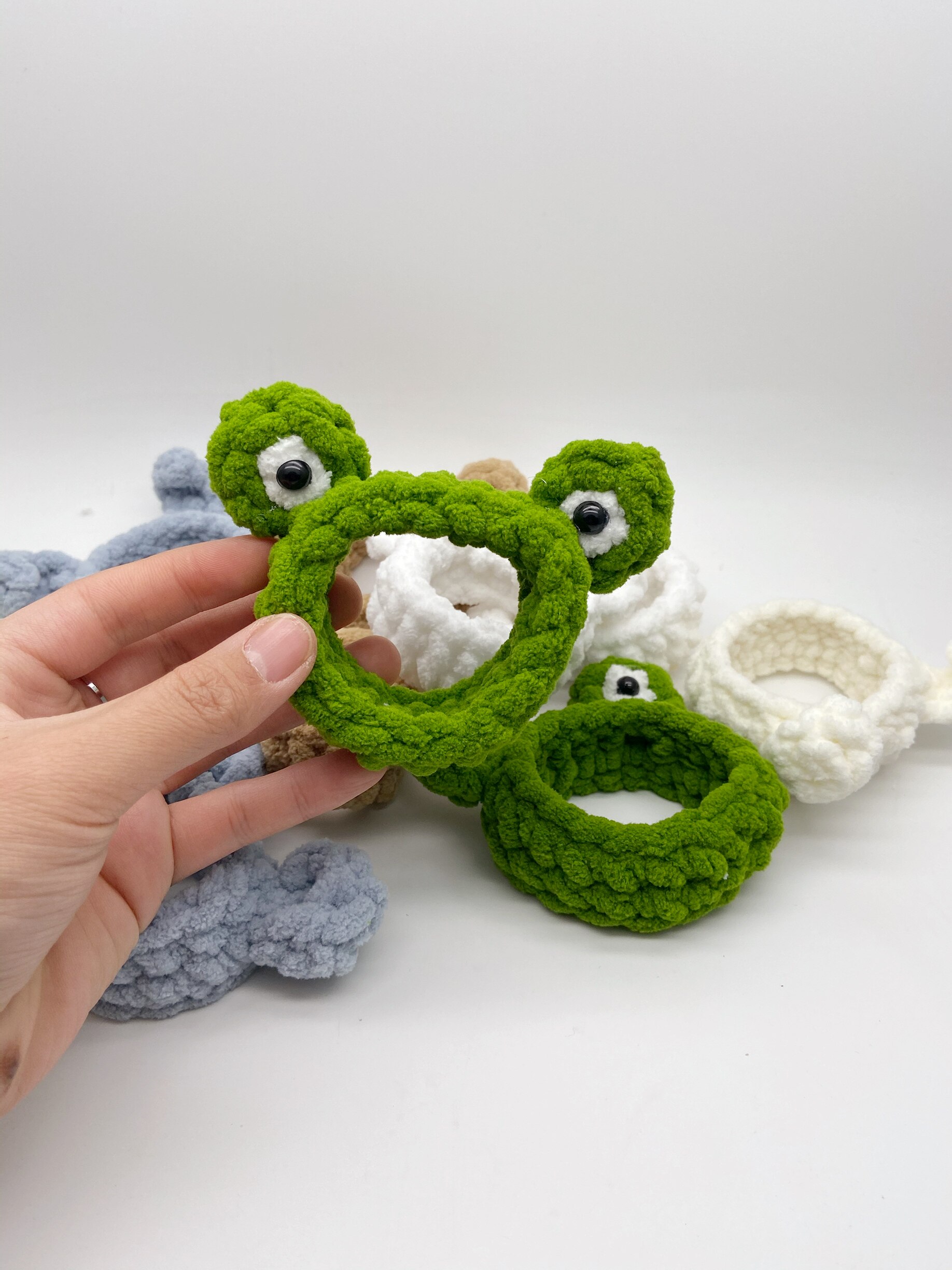 青蛙手环小熊手环兔子手环diy毛线钩针编织送男女朋友新手材料包
