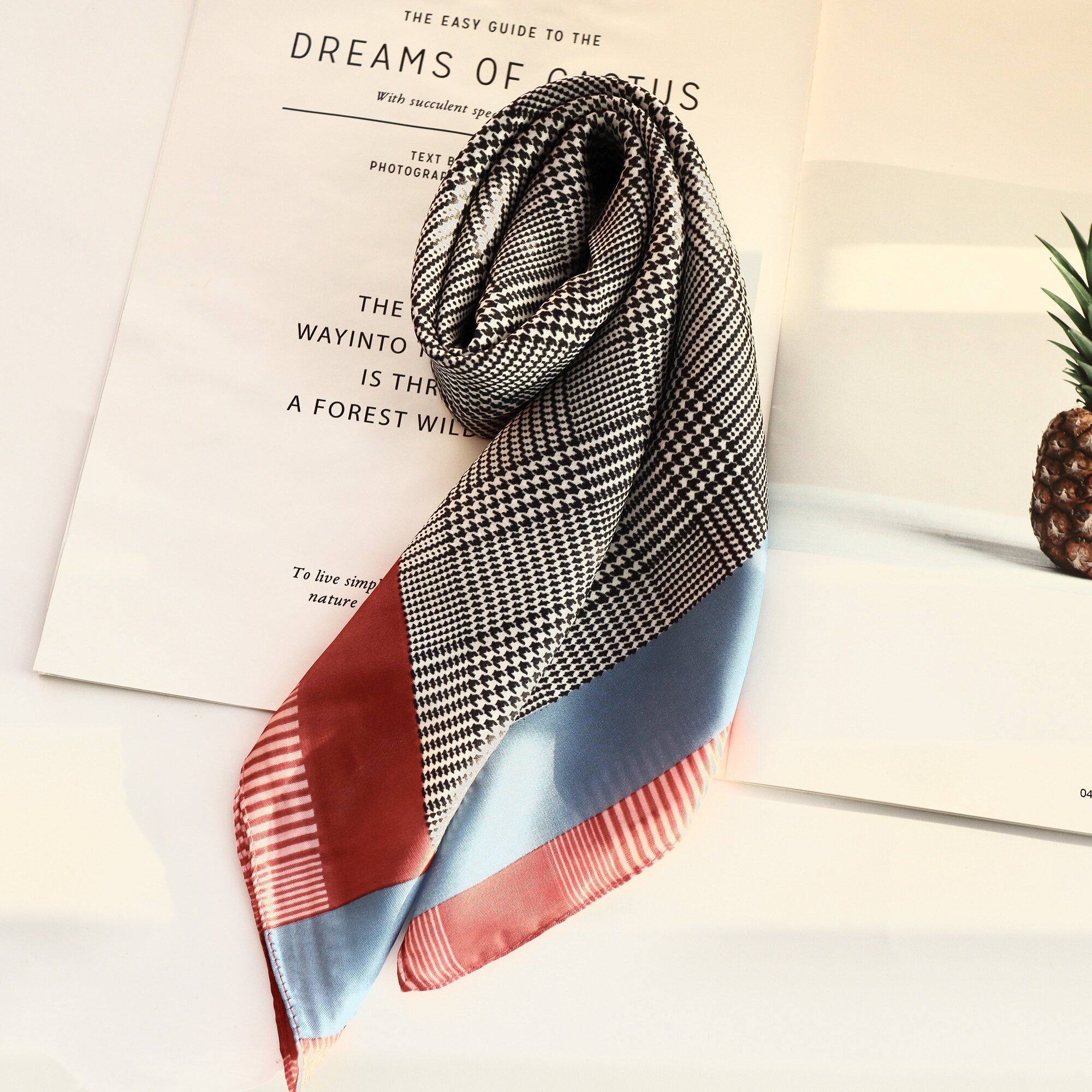 春秋新款千鸟格仿真真丝丝巾职业简约韩版搭配围巾