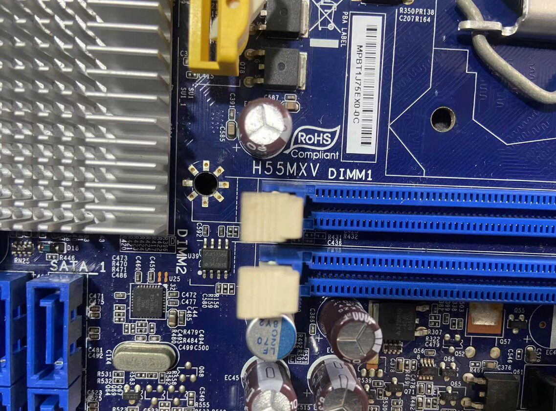 主板富士康h55mxvh55m01s1s1156针支持i3i5cpun15235主板