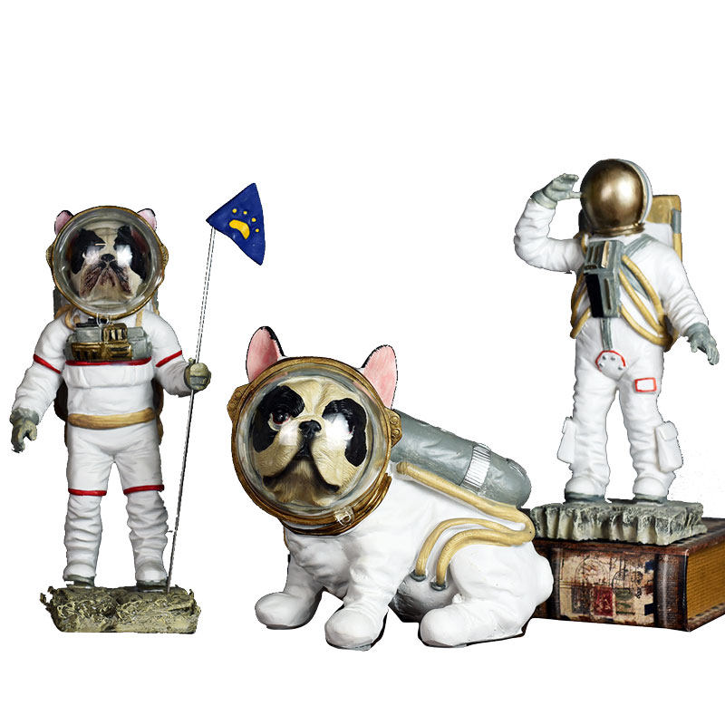 美式复古太空宇航员仿铜电视柜家居书房酒柜创意摆件