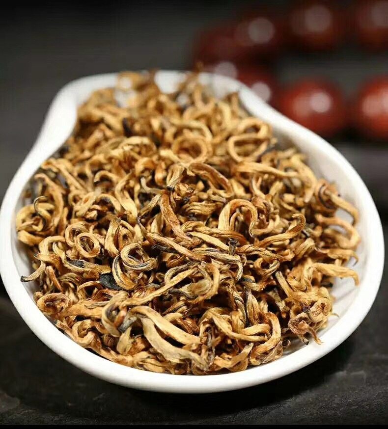 金芽红茶云南2020蜜香香型浓香特级新茶古树滇红