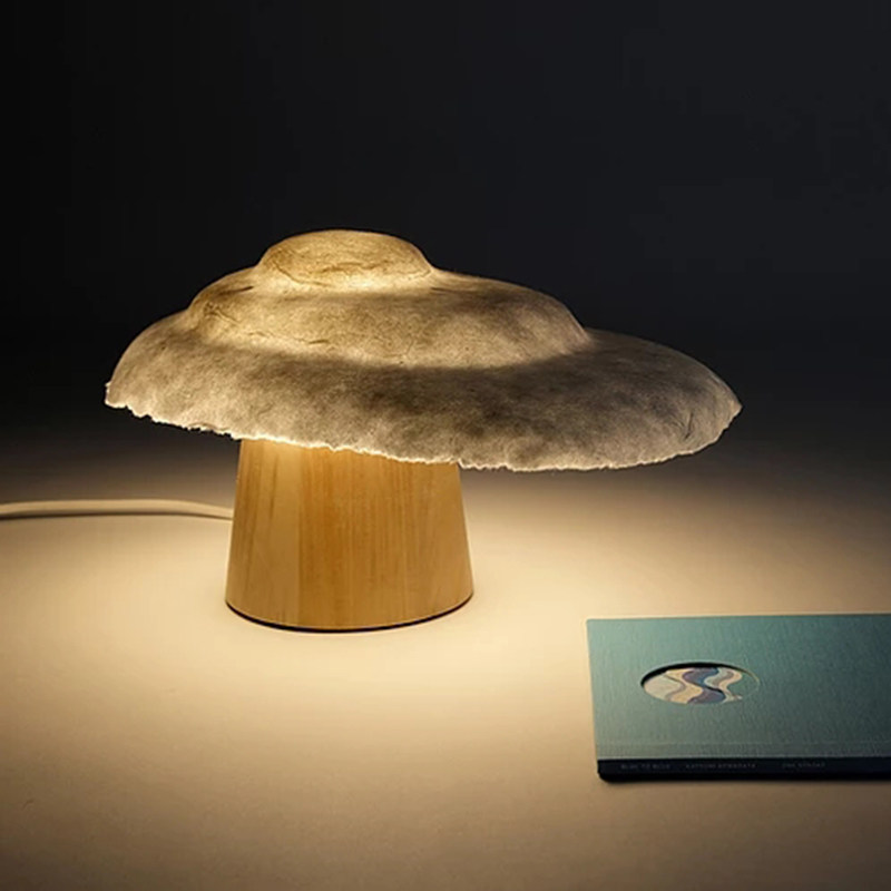 台灯轻云云朵北欧简约时尚灯具迷你卧室床头装饰台灯