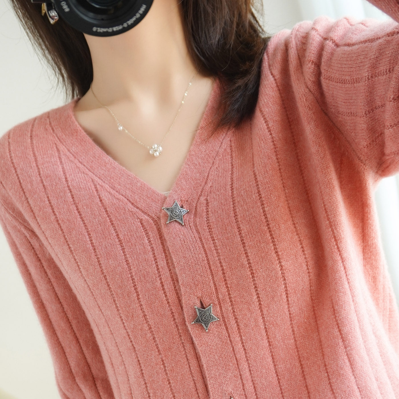 2020秋冬新款羊绒开衫女领星星星羊毛衫纯色宽松毛针织衫
