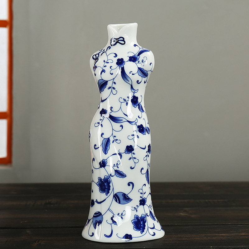 手绘陶瓷旗袍花瓶花插摆件创意青花古典美女花瓶