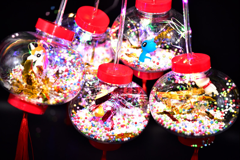 热卖新款发光手提灯笼仙女魔法球 儿童发光玩具批发夜市地摊货源