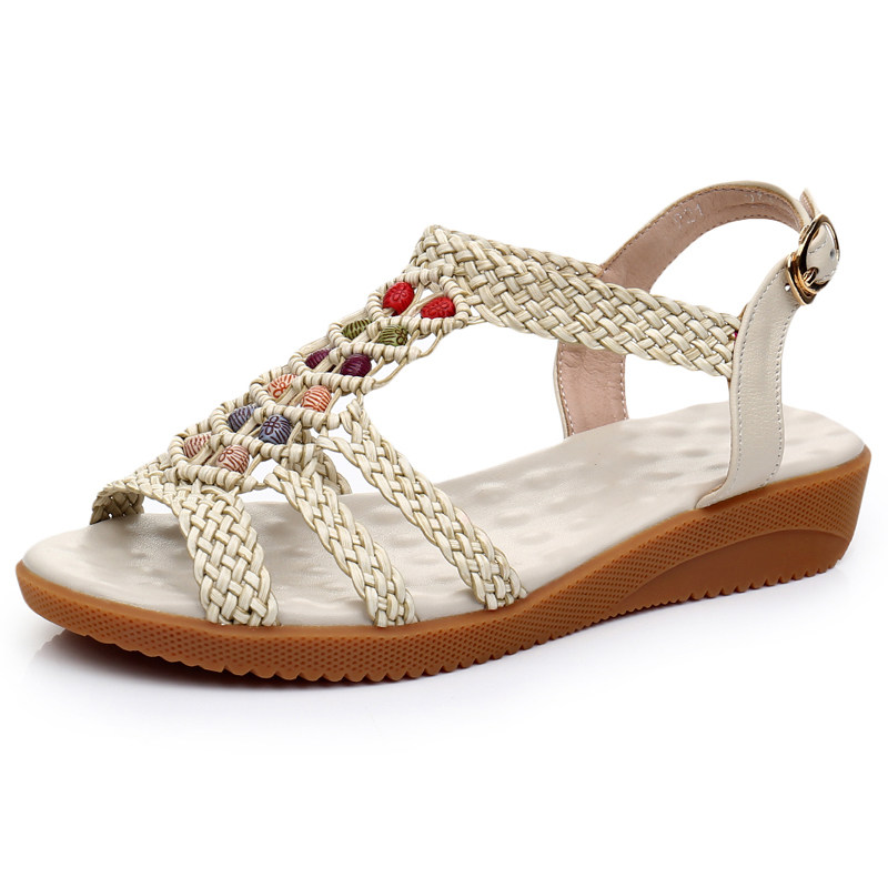 凉鞋2020新款大码夏季4143平底牛筋学生波西米亚时装凉鞋