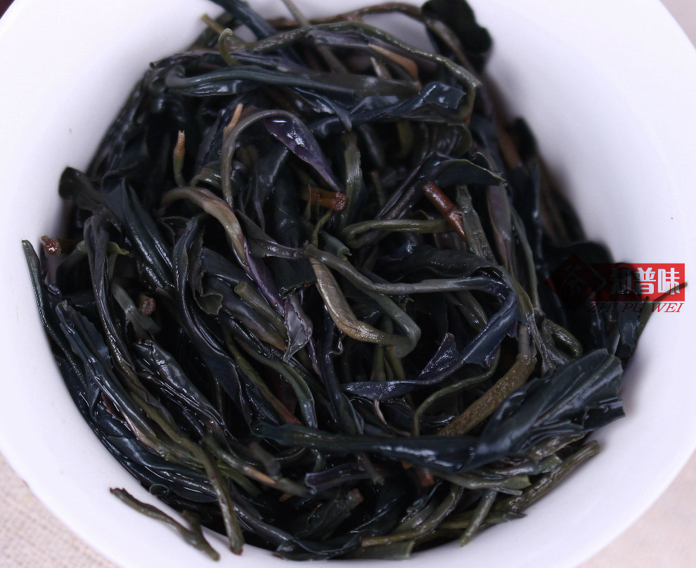 茶紫云南普洱茶紫娟鹃生茶勐海布朗山朗山紫芽茶饼普洱