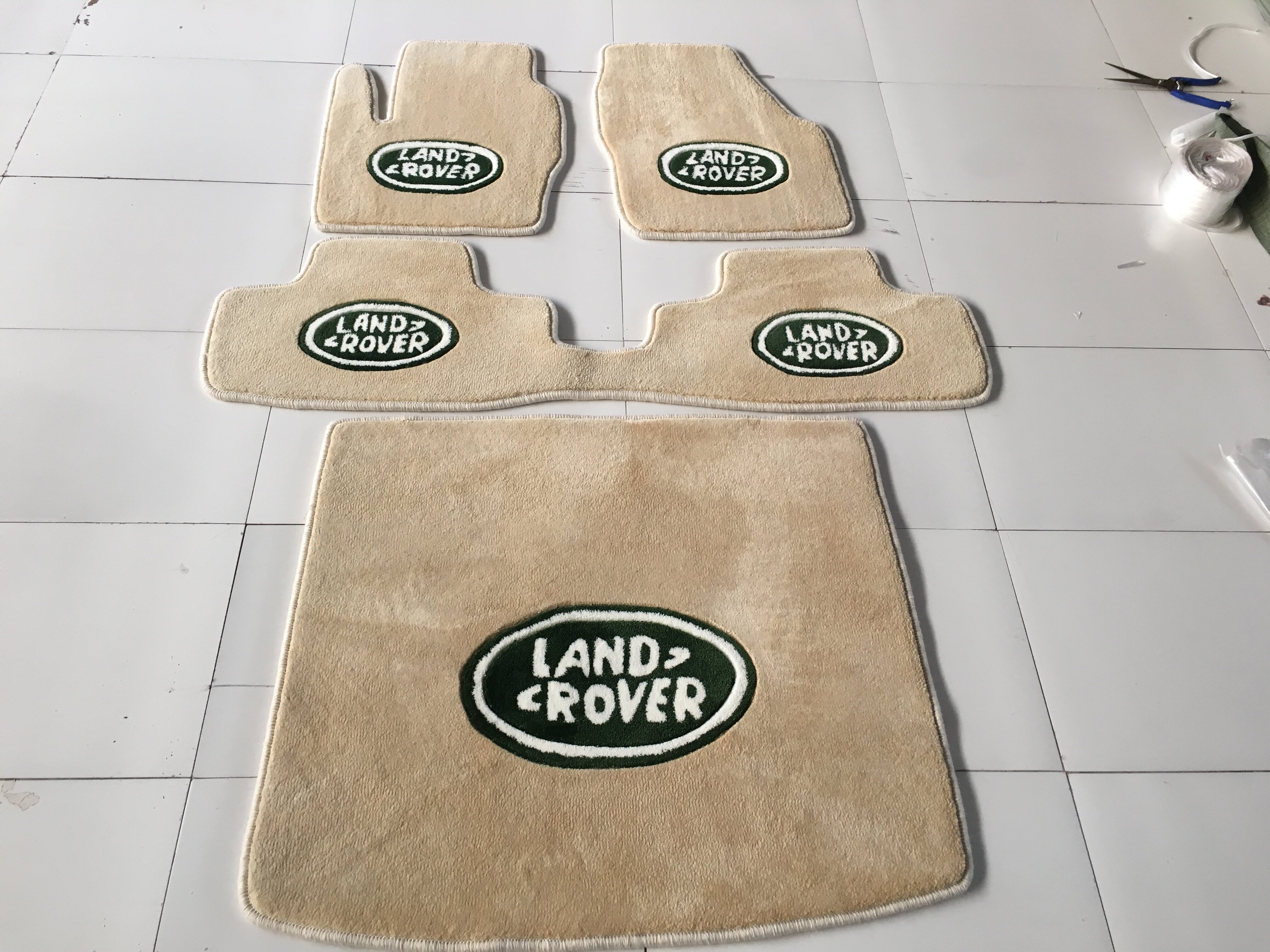 发现路虎极光揽胜运动行政神行羊毛汽车地毯专车专用脚垫