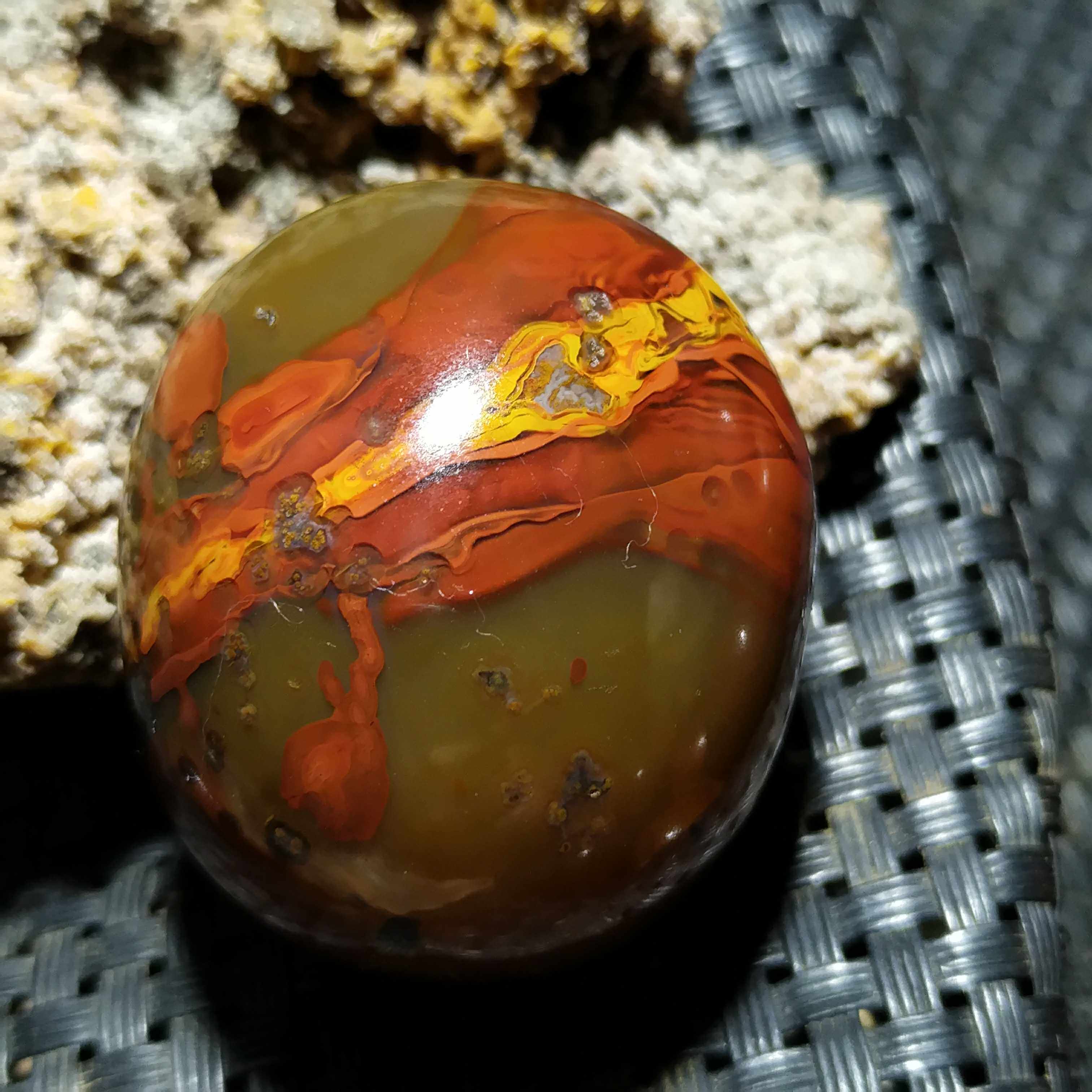 战国宣化上谷玛瑙原石红黄主色吊坠项坠配坠摆件