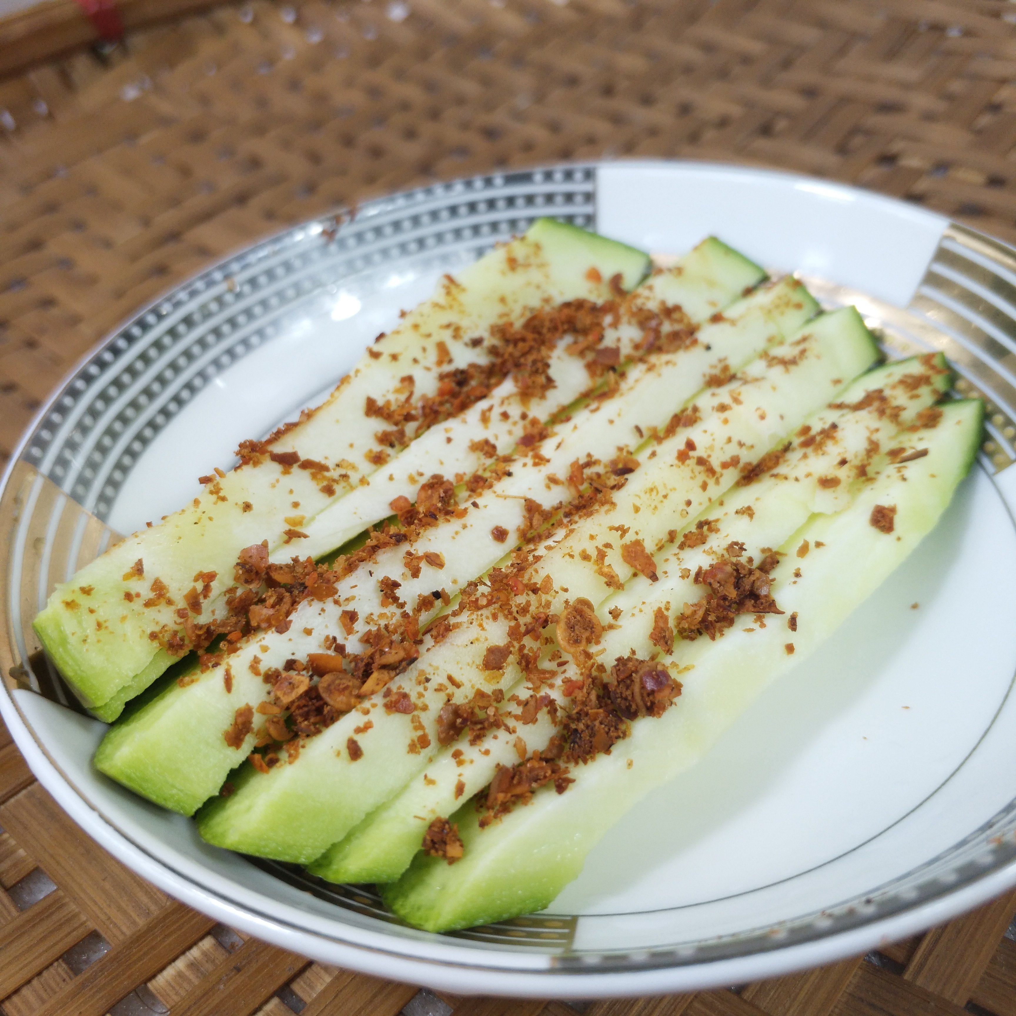生芒果酸芒果生吃牙芒小青芒脆孕妇新鲜水果云南广西产5斤包邮甜