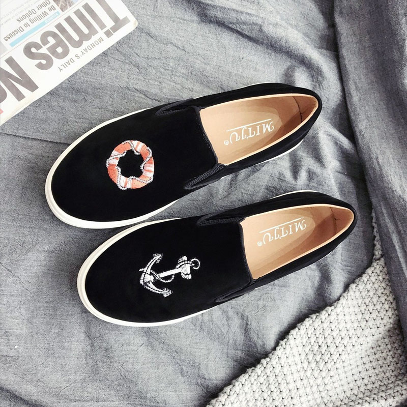 懒人乐福鞋女平底2019夏新款刘雯同款救生圈船锚刺绣大码一脚蹬鞋
