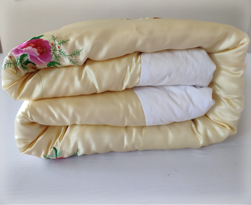 真丝丝绸棉花花被手工缝制老式包边锦缎被子被子