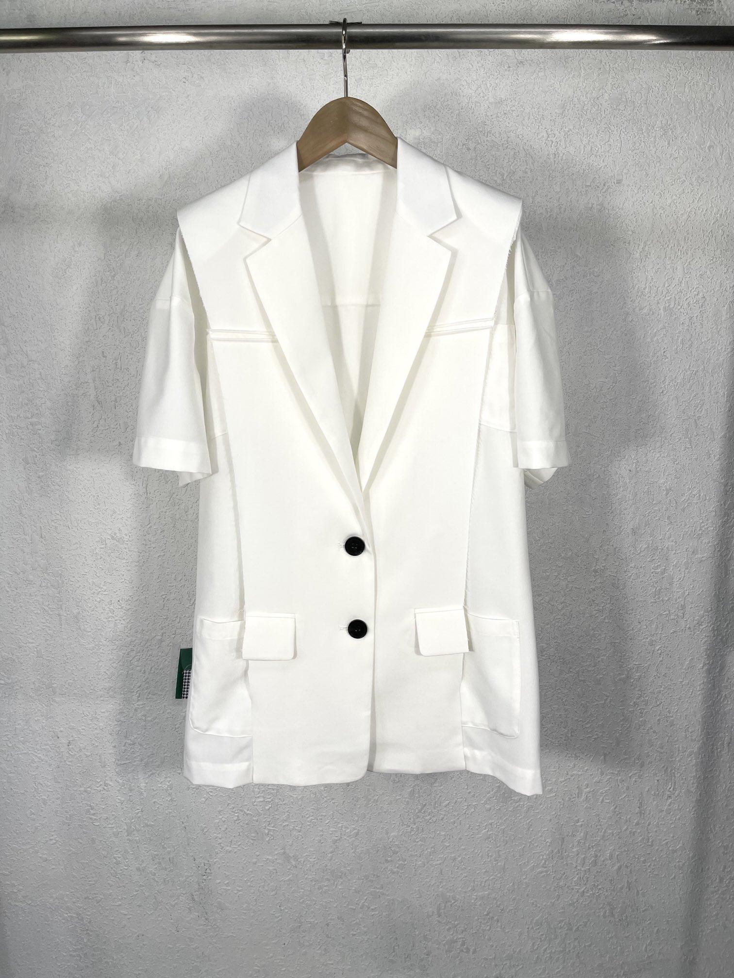 夏季新款小众设计干练高街宽松休闲垫肩结构西装