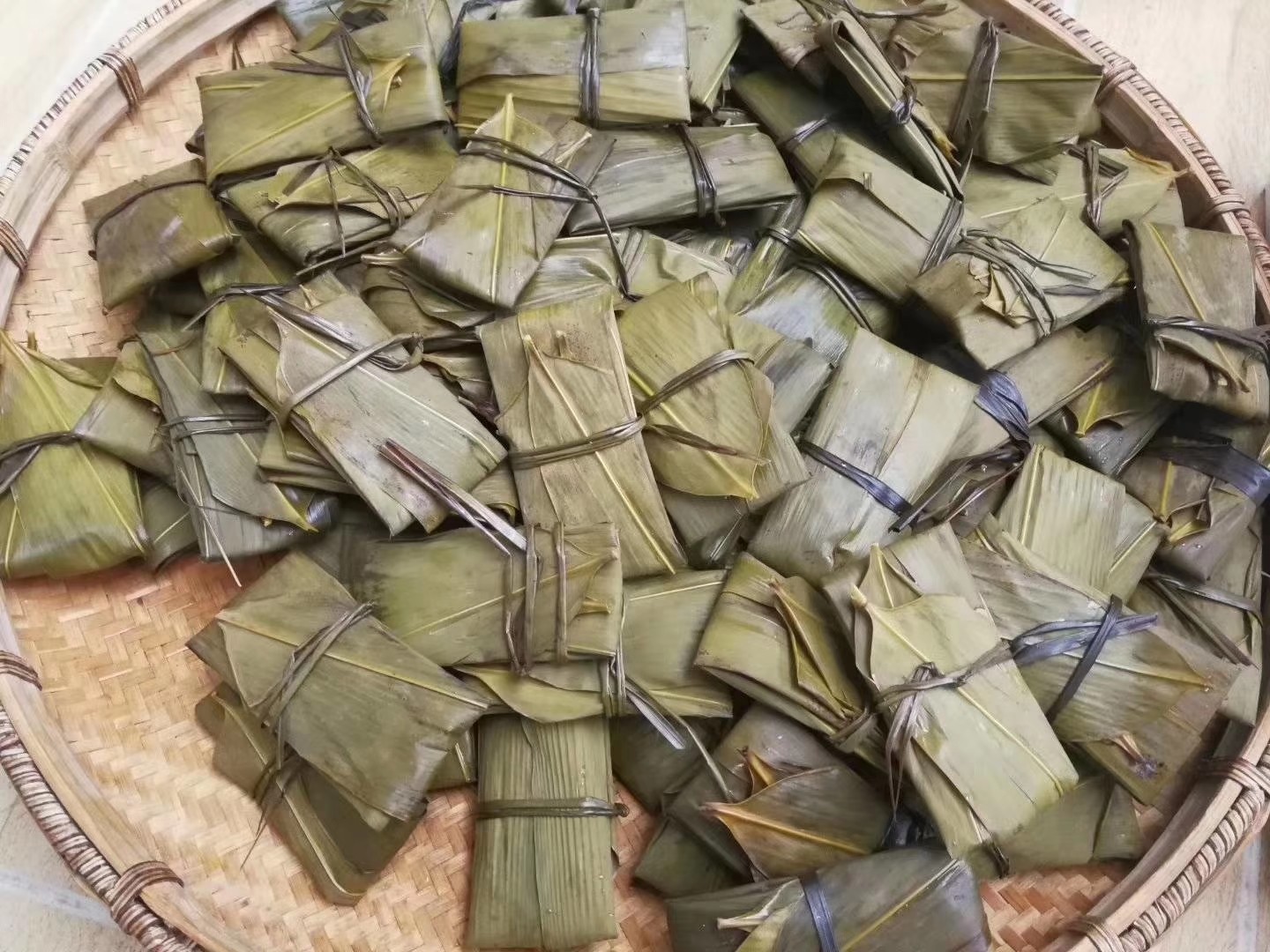 粑粑桐叶湖南怀化沅陵特产辰溪粉糍湘西蒿菜酱菜