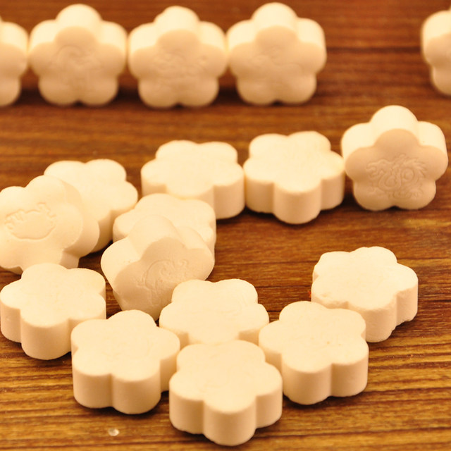 Hagrid sugar free bovine colostrum AD calcium strong bone calcium milk tablet 500g pet dog snack nutrition milk tablet calcium supplement Hagrid sugar free bovine colostrum AD calcium strong bone calcium milk tablet 500g pet dog snack nutrition milk tablet calcium supplement