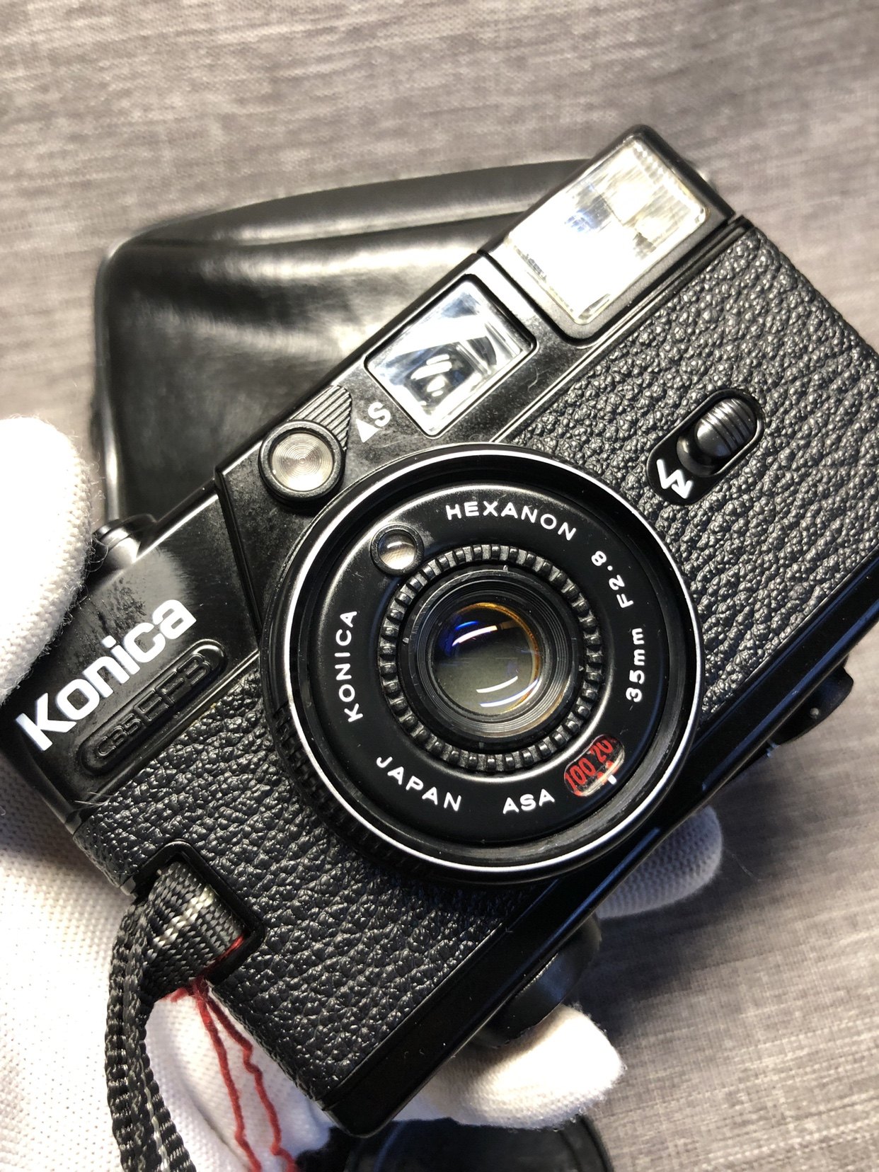 konica柯尼卡c35ef3胶卷胶片菲林中古复古机械定焦黑色旁轴相机