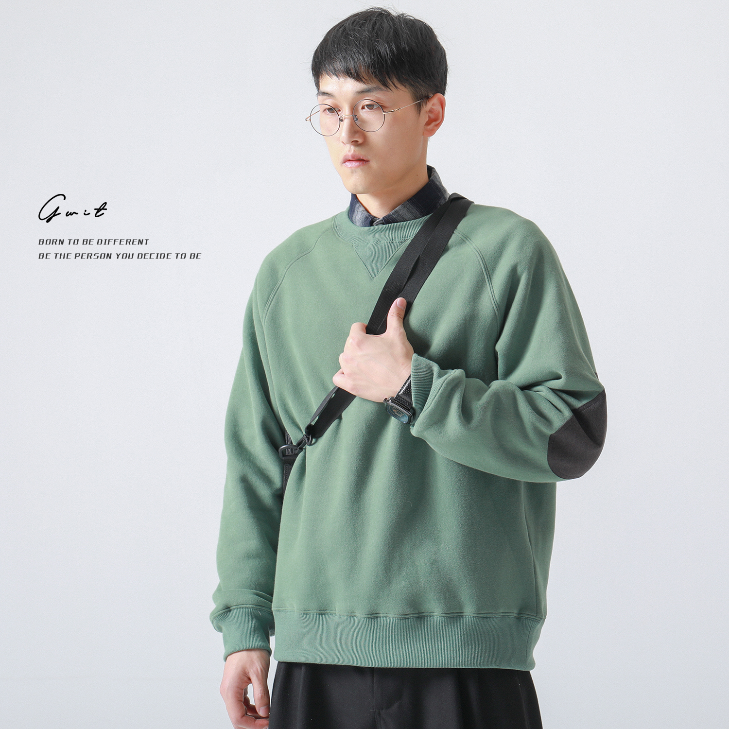 GWIT 重磅奥韩摇粒绒 冬季宽松套头衫加绒加厚纯色贴布圆领卫衣男