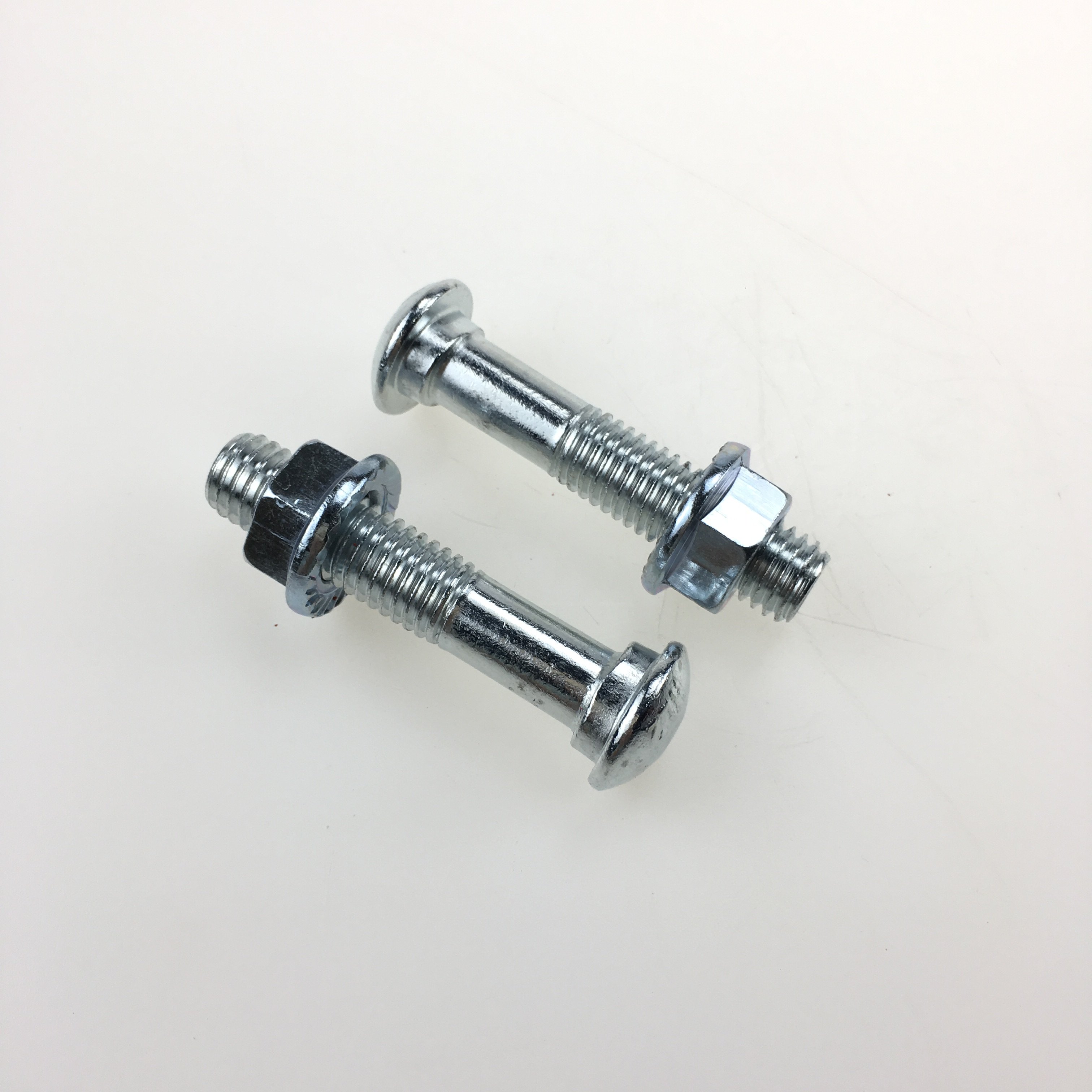 螺栓消防卡箍沟槽槽钢88级鱼尾钢卡m12螺栓