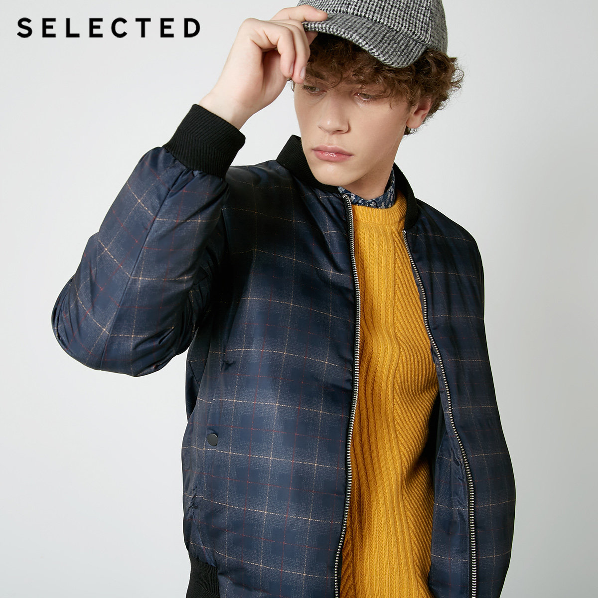 【最新折扣价399元】【19春新】selected思莱德冬男花纹休闲短款羽绒