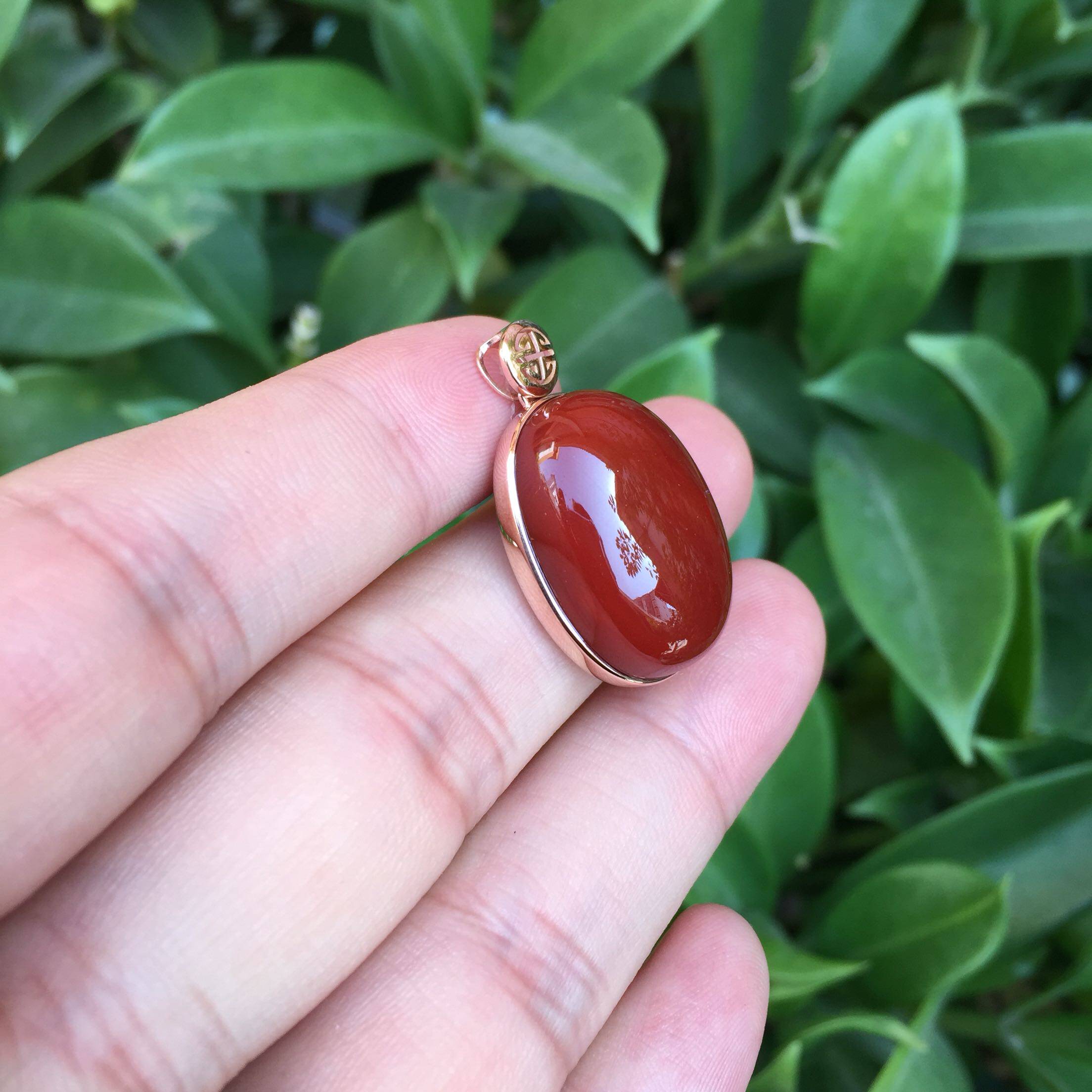 凉山南红玛瑙柿子红樱桃红玫瑰红吊坠挂坠蛋面镶嵌18k玫瑰金坠子