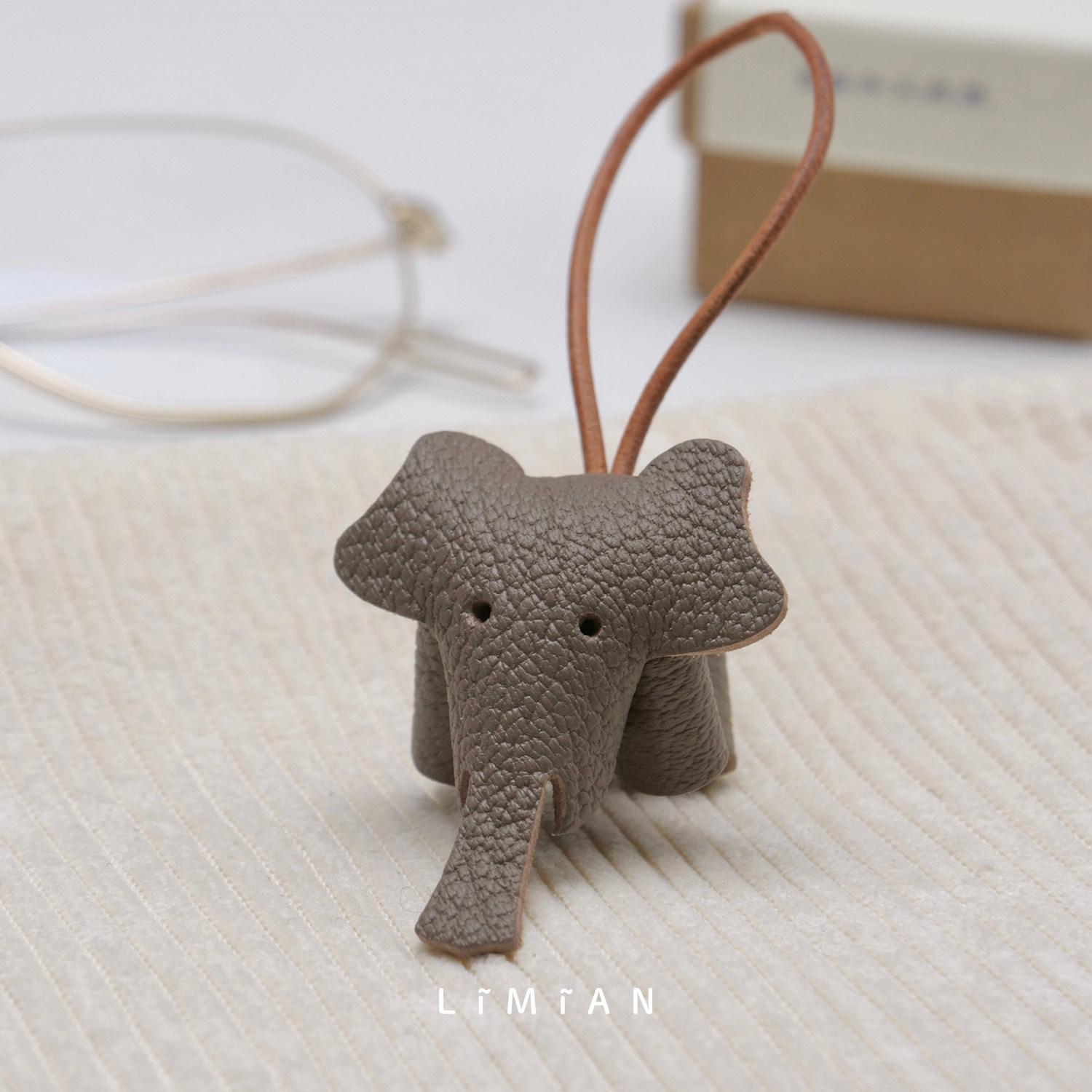 小大象头山羊皮包包挂件钥匙扣车挂可爱可爱多多色包挂件