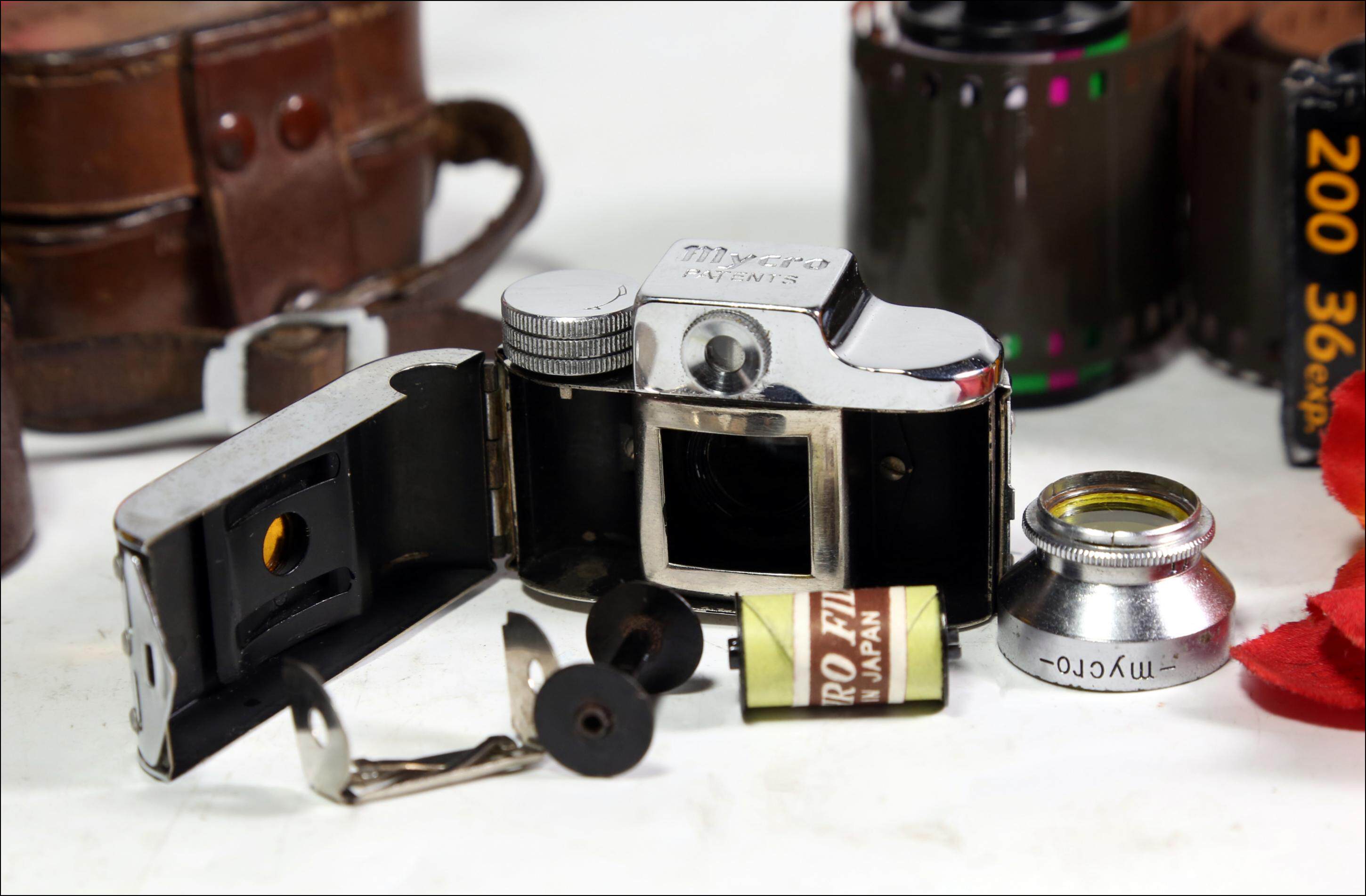 日产间谍小型微型古董照相机mycro胶卷胶片收藏旁轴相机