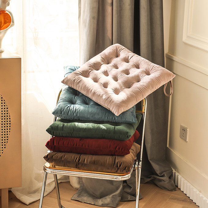 加厚柔软保暖防滑椅子坐垫学生屁垫宿舍方形座垫地毯飘窗垫子 - bon