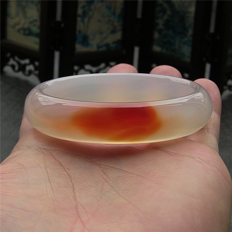 天然巴西玛瑙手镯一点红鸿运当头加厚不加加宽俏色手镯