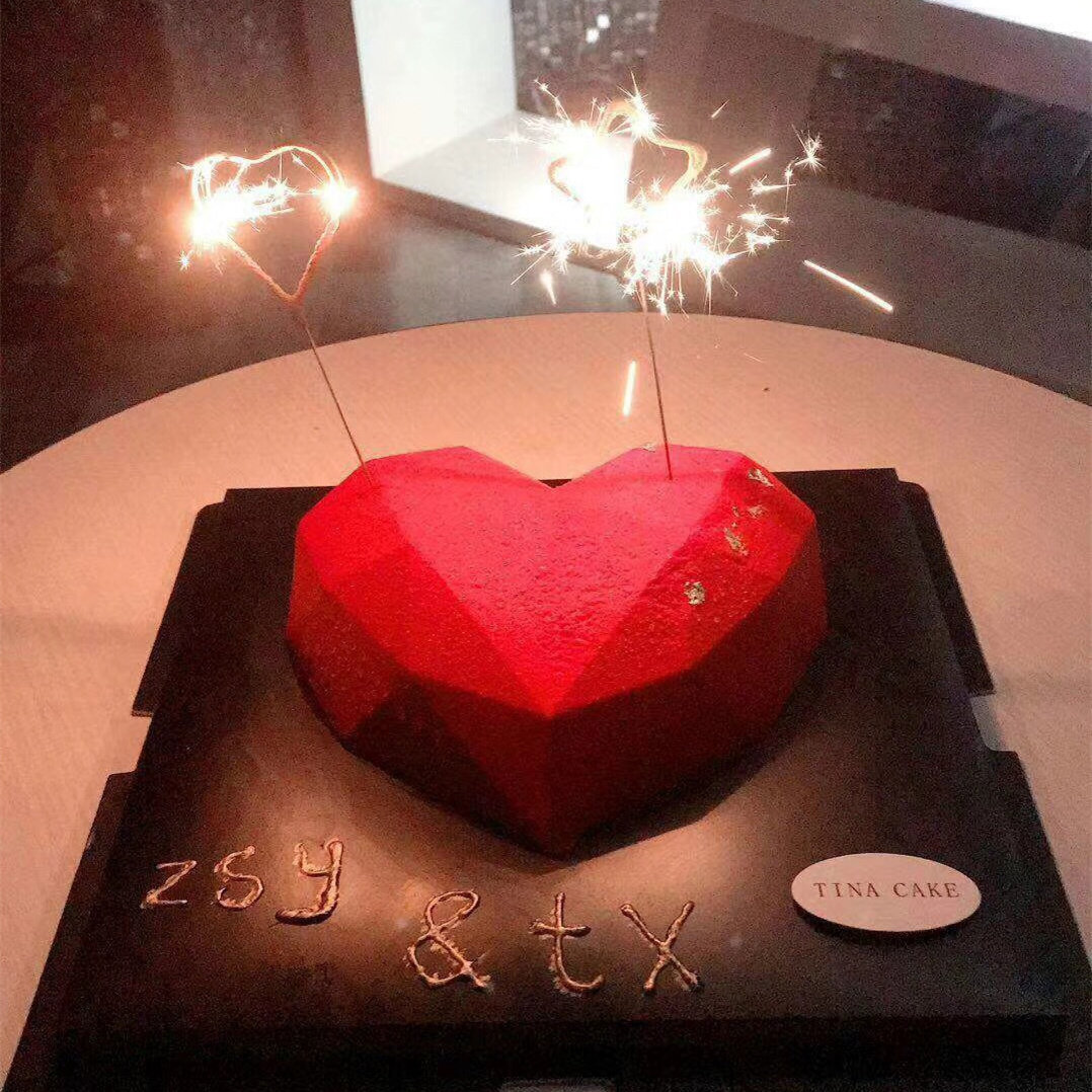 抖音红色心形蛋糕慕斯冰淇淋求婚纪念日闺蜜女友新鲜生日蛋糕