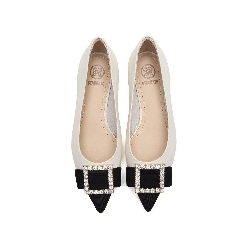 思加图2022秋季新款小香风气质尖头单鞋平底鞋女皮鞋子ebz34cq2