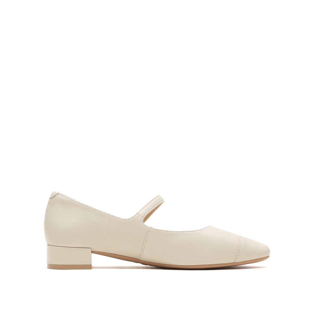 思加图2022秋季新款时尚方头甜美玛丽珍鞋平底鞋女单鞋子h8321cq2