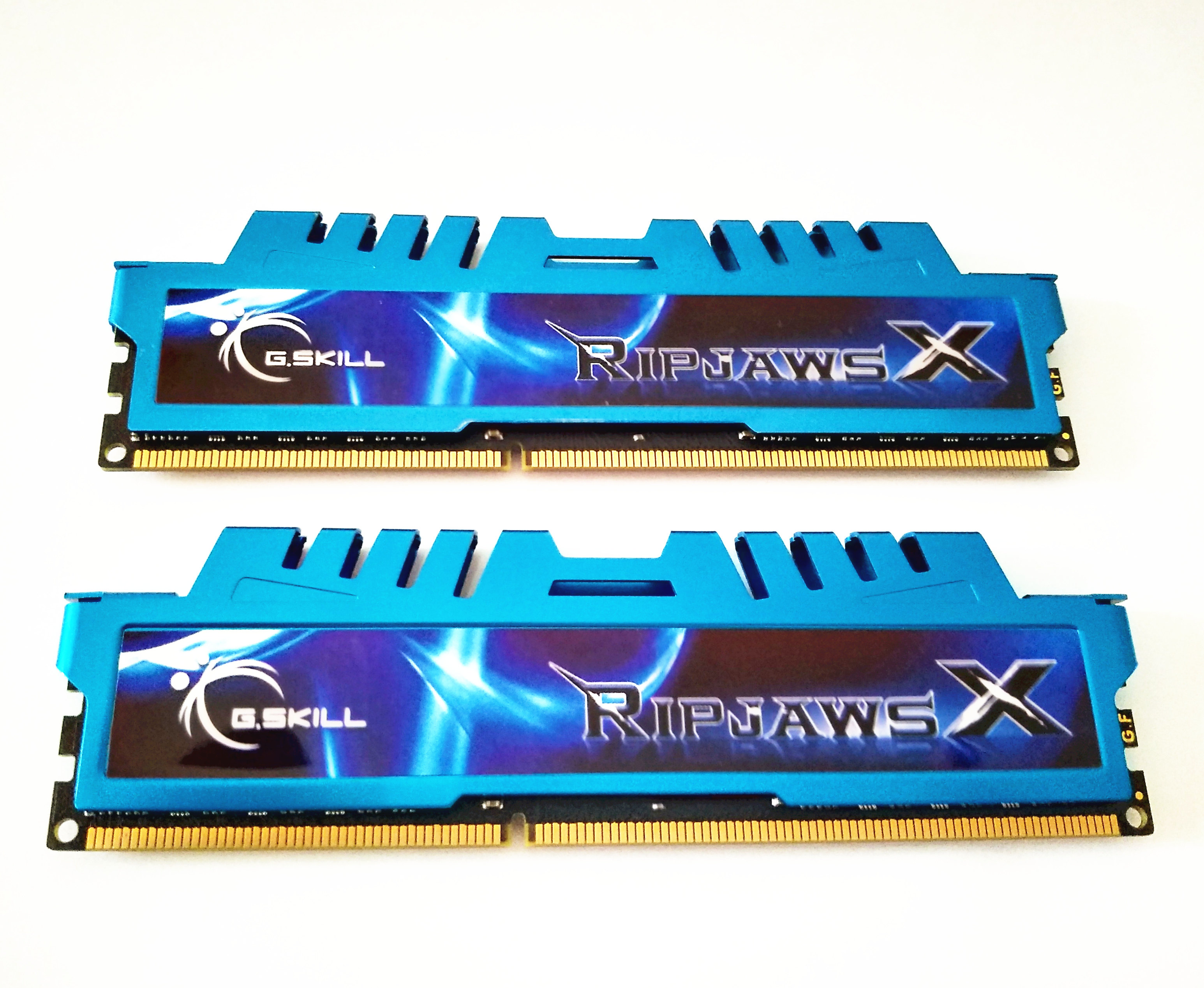 gskill芝奇ddr3240021338g台式机三代内存条1600内存