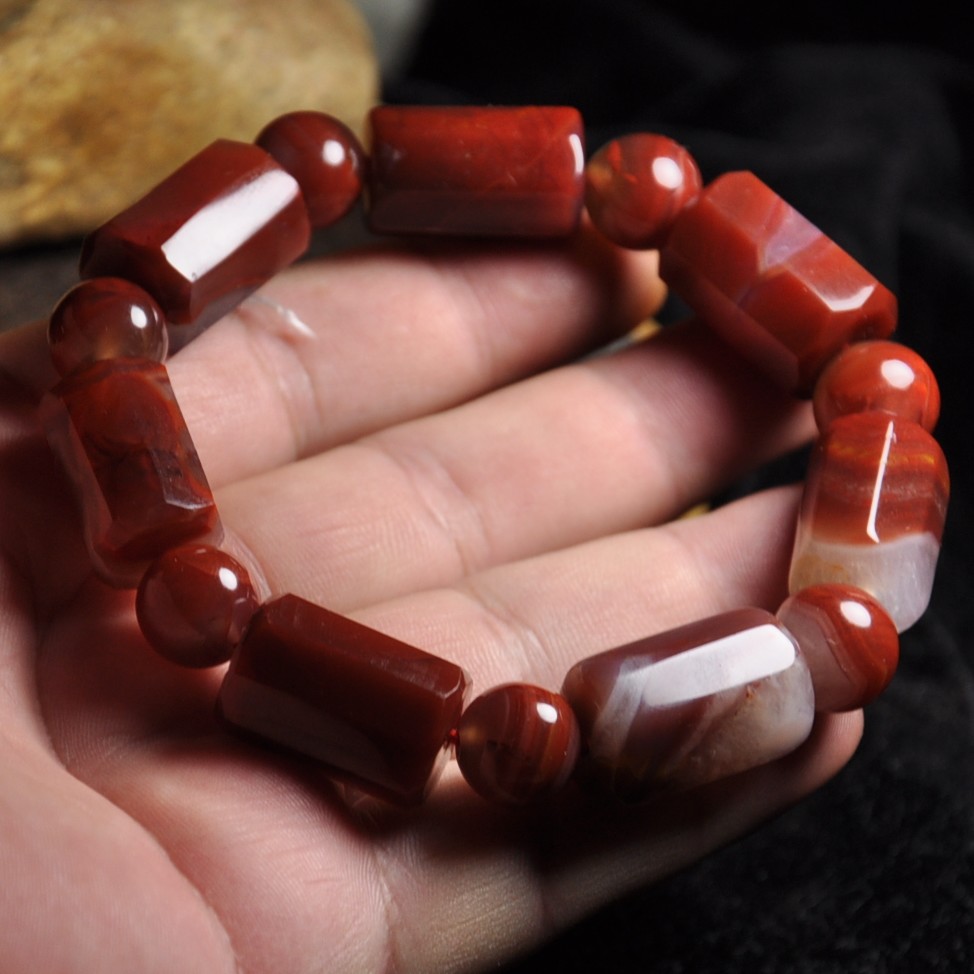 精选同料天然北票战国红缟玛瑙八棱手链圆珠手链