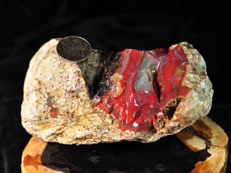 天然北票战国红缟玛瑙原石毛料辽宁朝阳矿标摆件