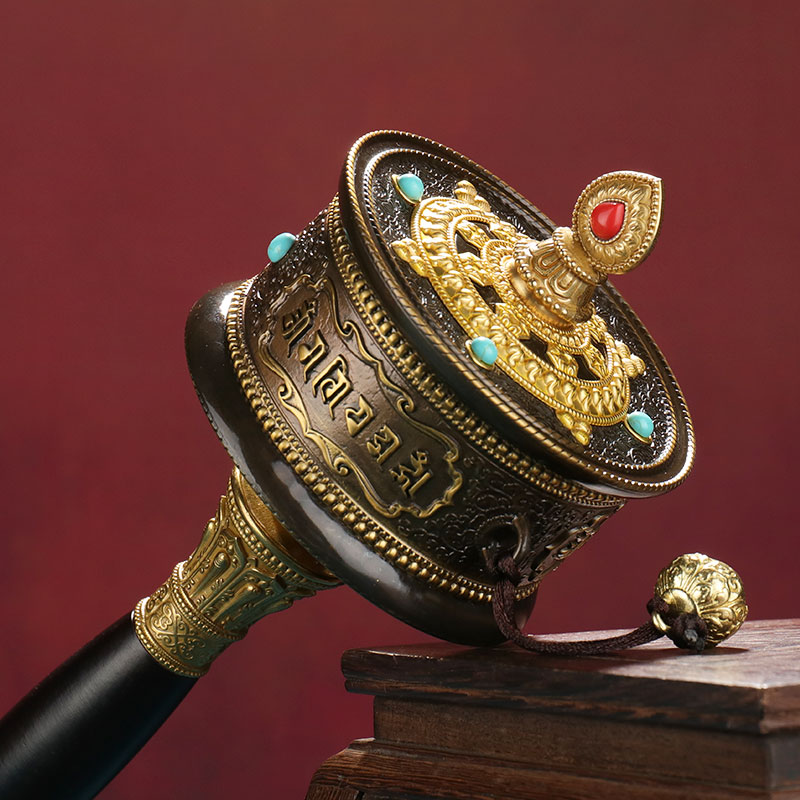 手摇真言转经筒转金桶镶宝石携带家用家居用品六字纯铜摆件
