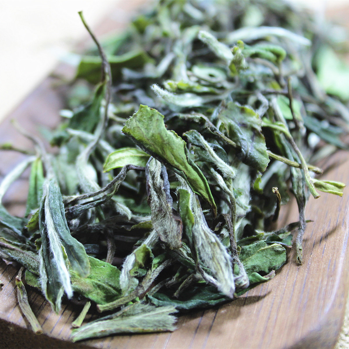 福鼎白茶小白2018年日晒荒野白牡丹小菜茶兰花香白牡丹